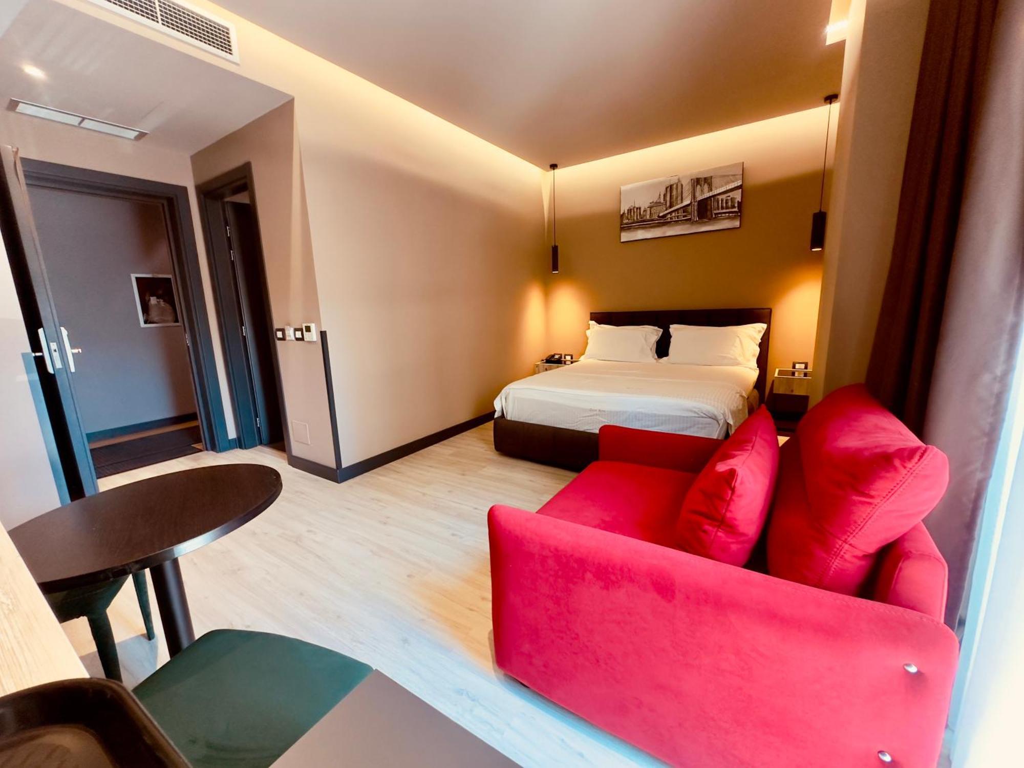 Hotel Olive Vlore Exterior photo